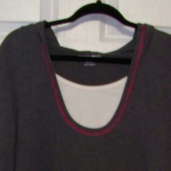 !!! 3 for $25 Fashion Bug hooded shirt - Picture 3 of 3